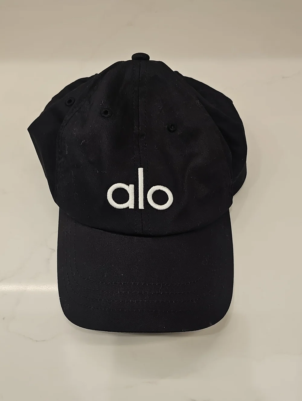 ALO Off-Duty Hat – Black – One Size